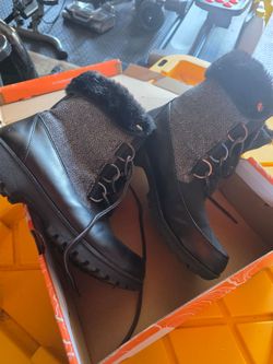 Snow Boots