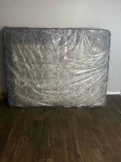 Brand new Queen Mattress and box sitting set with frame  Still in Plastic Wrap