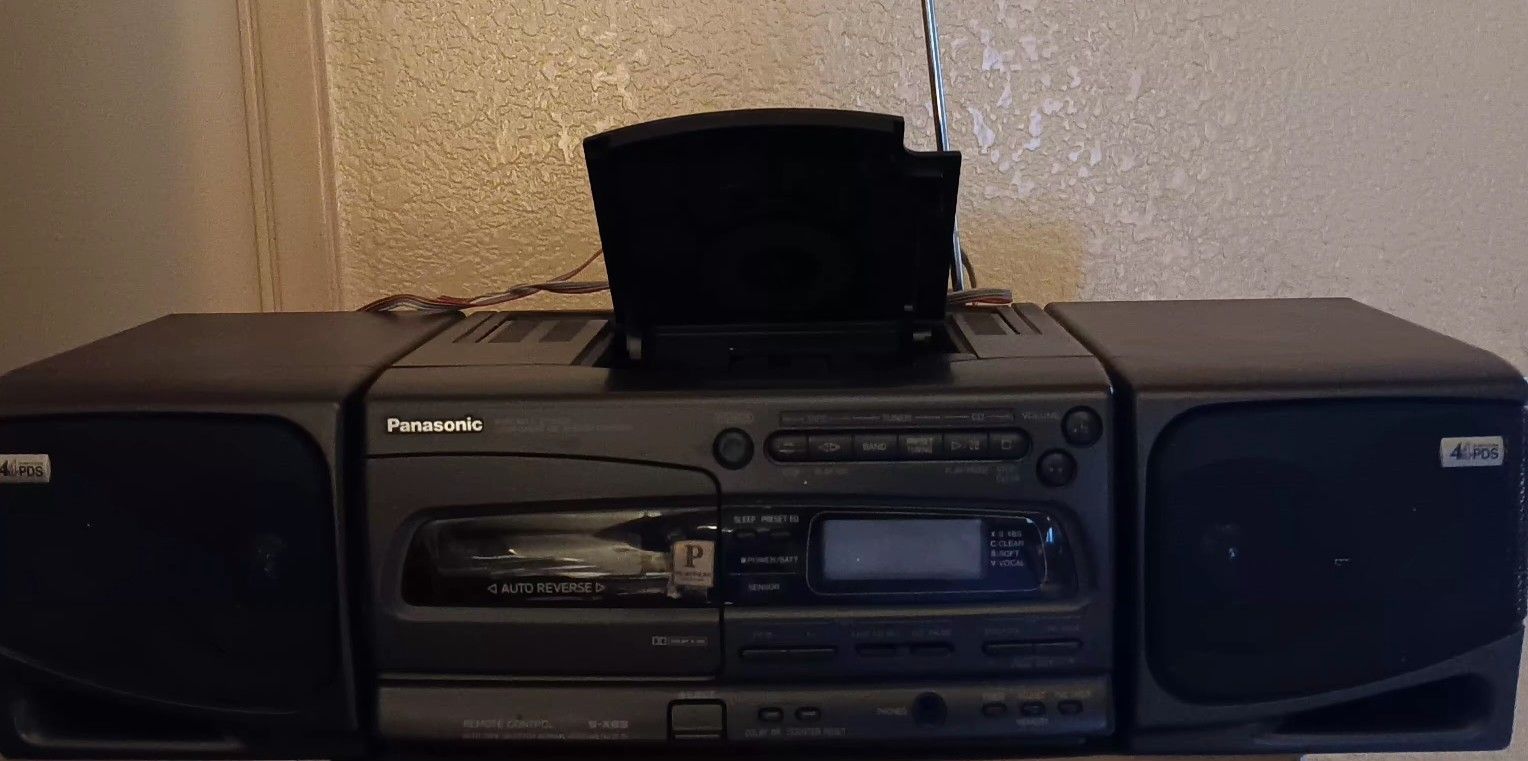 Panasonic RX-E300 portable Boombox