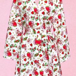 Strawberry Shortcake Robe