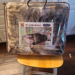 Cobertor Nievo Queen 2ply Blenket