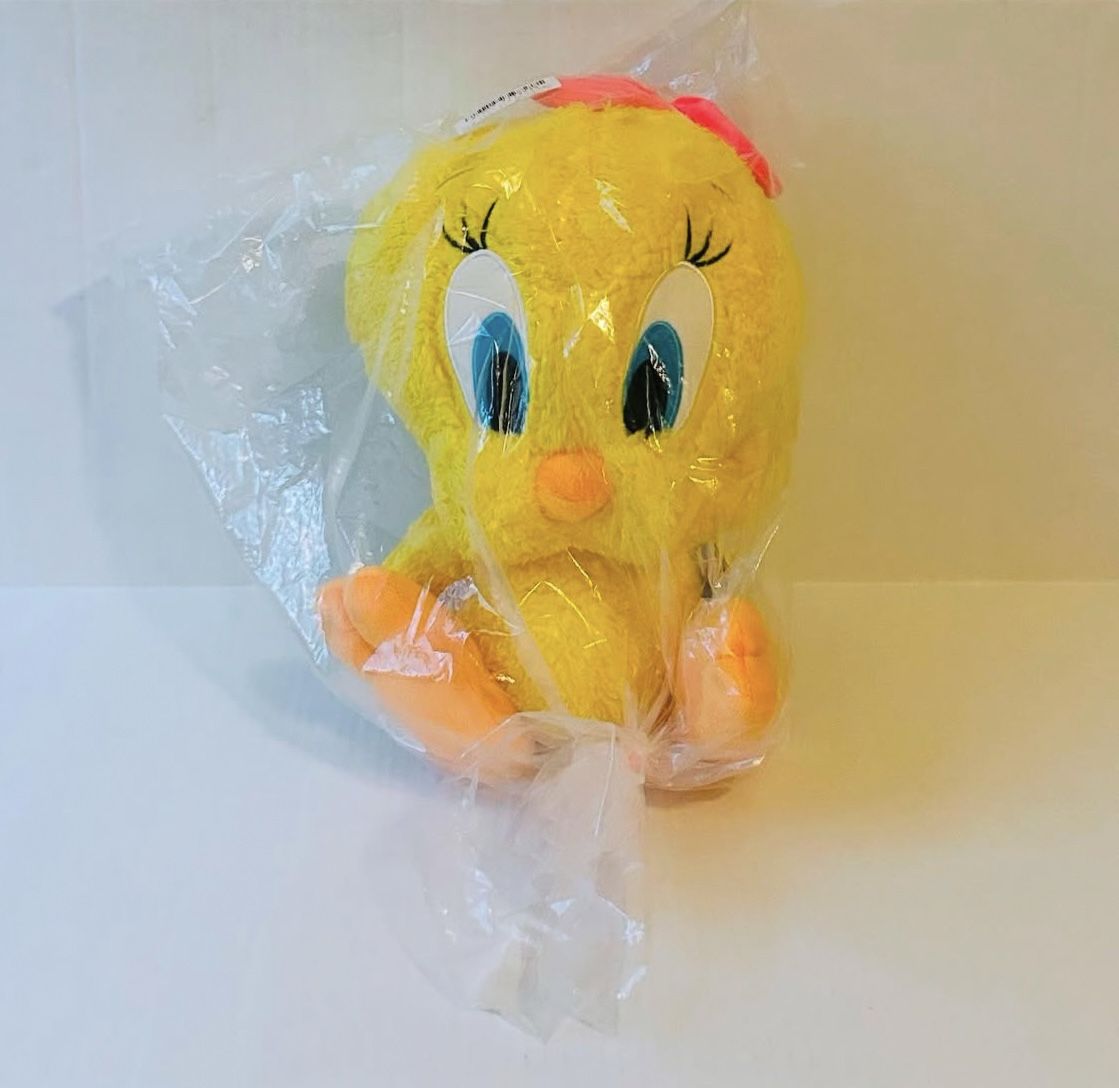 Looney Tunes Tweety Ribbon Plush