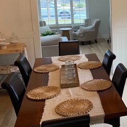 Dining room chairs - set of 6 - $300