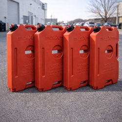 New 2 Gallon Capacity Rotopax 