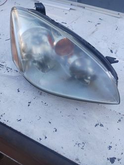 2002-2006 Nissan Altima Passenger Side Headlight