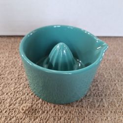 Antique Vintage Ceramic Citrus Deep Juicer/Reamer with Spout -  MCM
