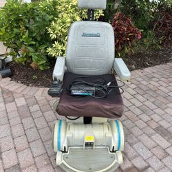 MOBILITY DEVICE HOVEROUND MPV5 WHEELCHAIR