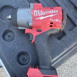 Milwaukee Heavy Duty 1/2 Impact Wrench Tool Only