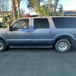 Ford Excursion 