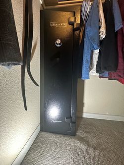 Liberty Gun Safe Centurion - 12