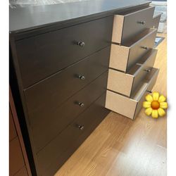 8 Drawer Dresser 