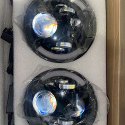 Pair Of 7” Inch Round Headlights With Drl Lights 