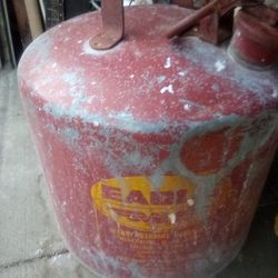 Vintage Eagle 5 Gallon Gas Can $10
