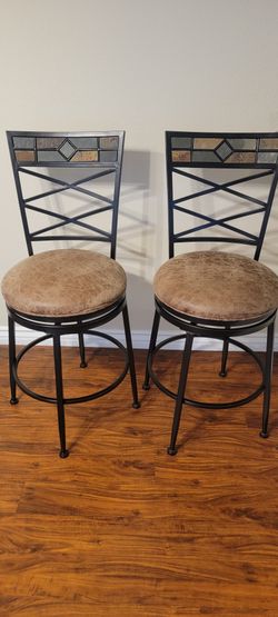 2 High End Bar Stools