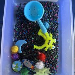 FREE Sensory Bin Outer Space