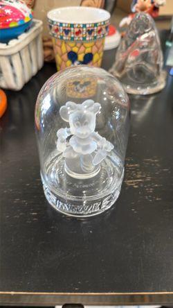Vintage 1985 Minnie Mouse lead crystal figurine