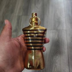 Cologne/Perfumes