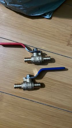 49 New Ball Valve, Brass 400 psi 1/2" NSF61-8 Pex B Crimp Blue Red
