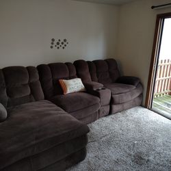 Electric Recliner Sofa With Power Outlets 