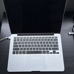 Apple MacBook Pro 13” 