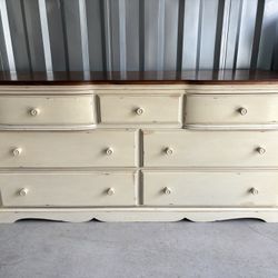 Rustic Mansion, Estate Dresser