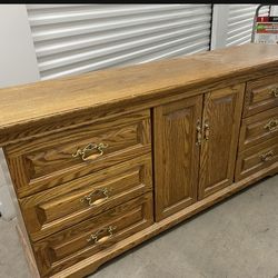 Arbek solid oak dresser