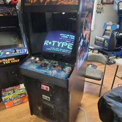 R-type arcade game works and takes quarters

