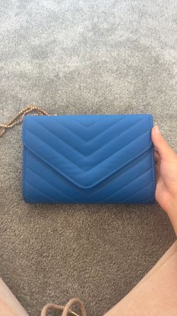 blue shoulder bag