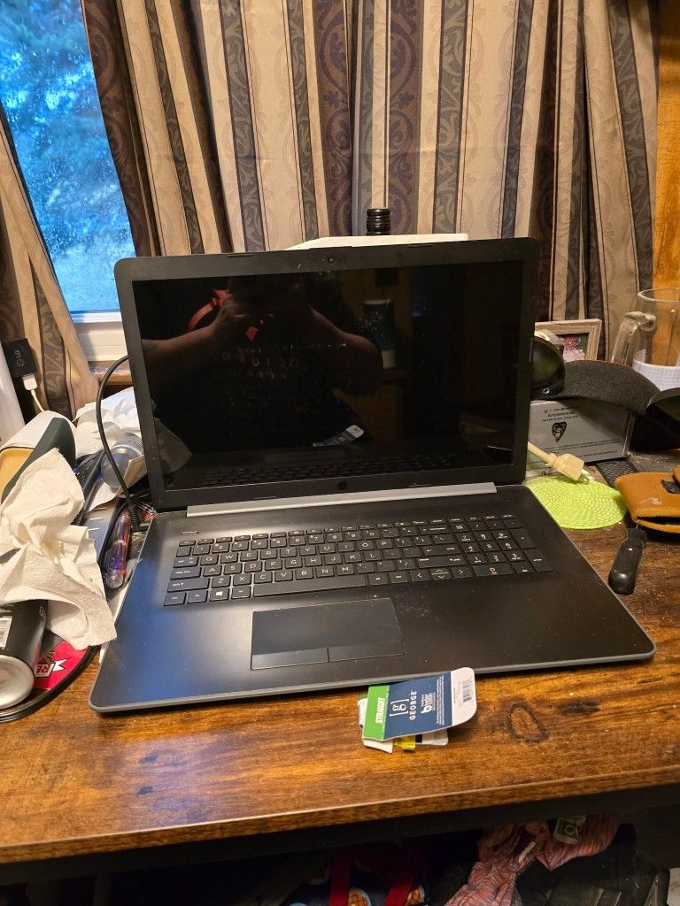 I Want To Sell My Laptop I'm Selling It For $500