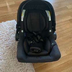 NUNA Pipa Urbn Black Car Seat 
