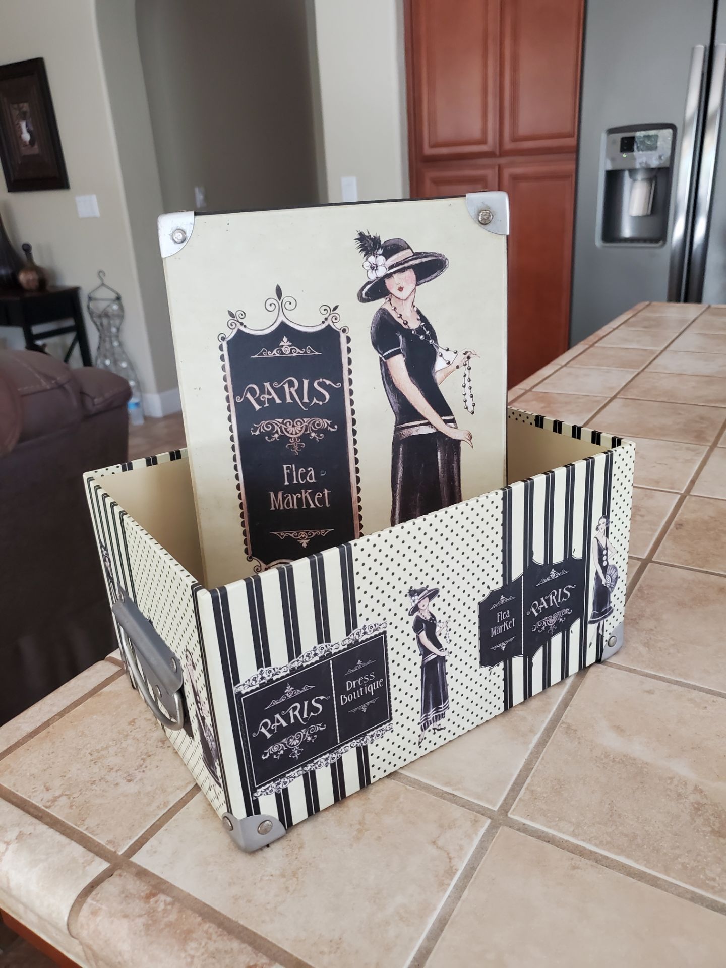 Decor Box with handles