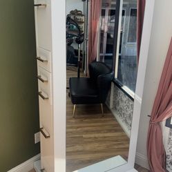 Brand New Hair Station 