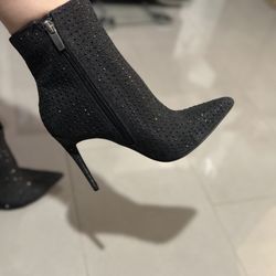 Brand New Guess High Heels