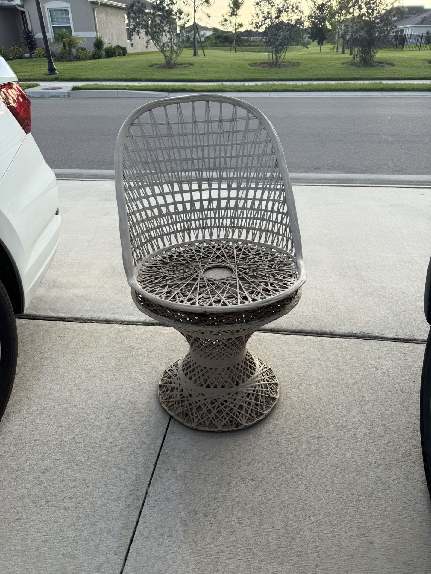 Russell Woodard Vintage Woven Spun Fiberglass Mid Century Chair