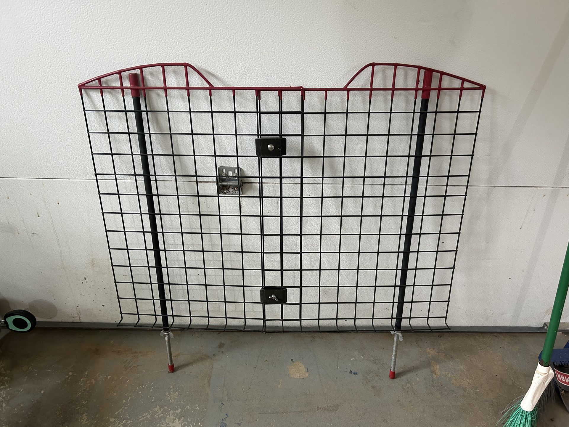 Adjustable Vehicle Safety Barrier Grid Cargo Area Block Keep Pets Gear Safe