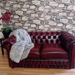 Topgrain Leather, Presidental Chesterfield Loveseat 5ft
