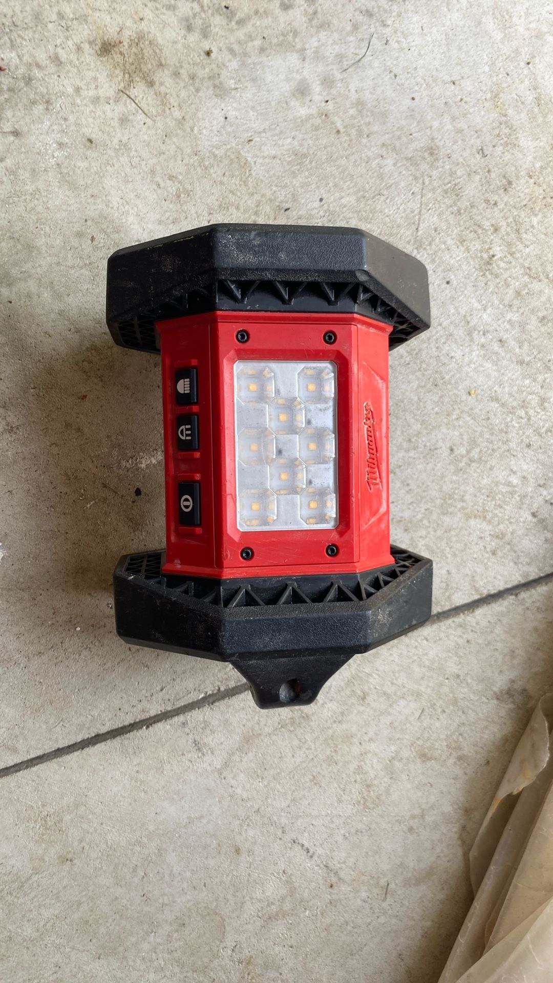 Milwaukee M18 Flood Light
