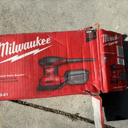 Milwaukee Corded Sander