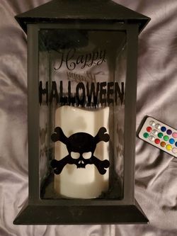 Remote control Halloween lantern with skull