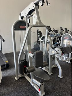 Star Trac Instinct Lat Pulldown / Seated Row Commercial Gym Machine
