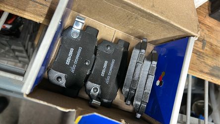 2007 Honda Civic Brakes Front and Rear pads