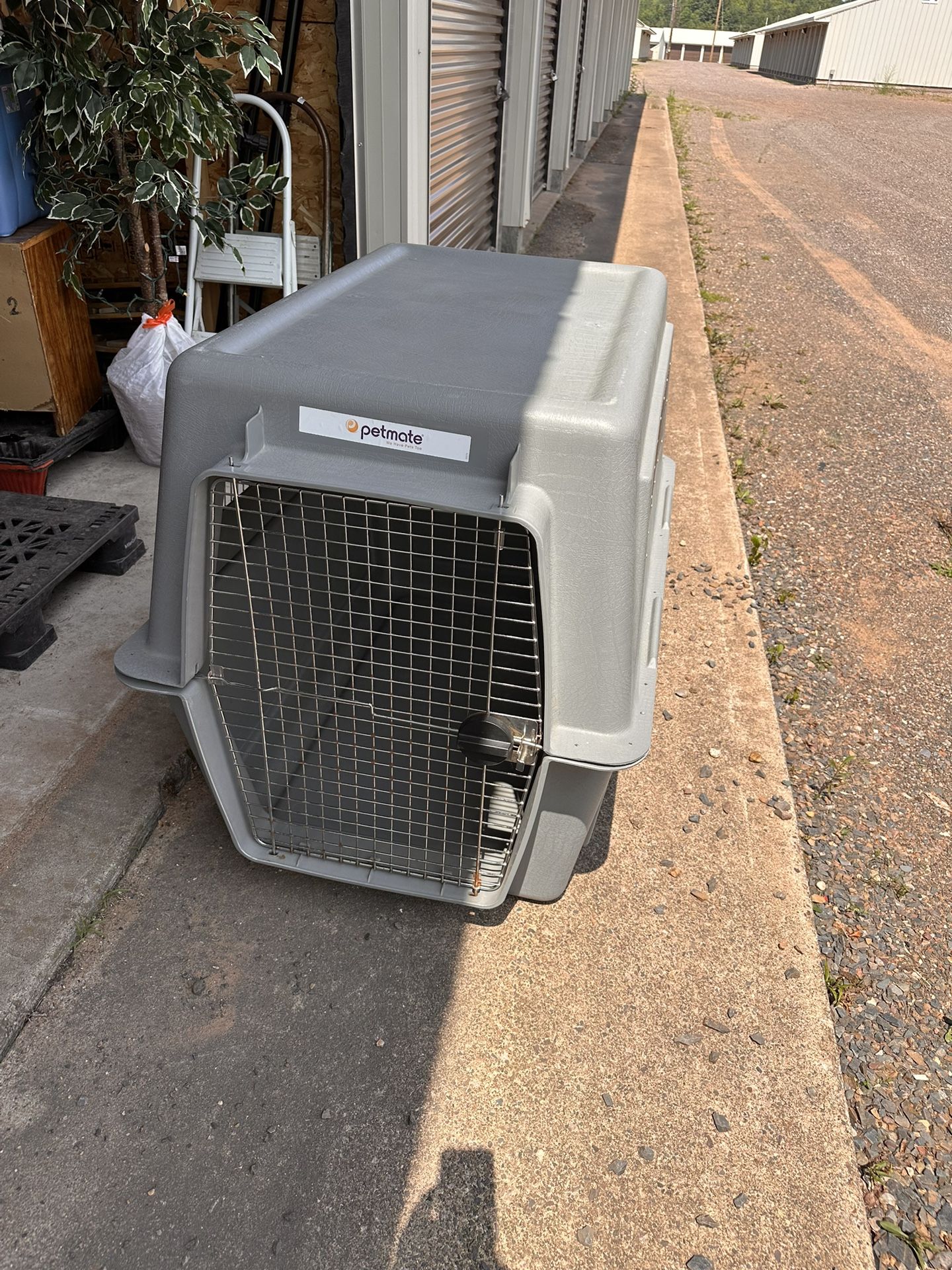 Petmate Ultra Vari Dog Kennel (Giant)