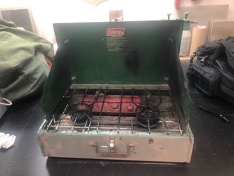Portable grill Coleman