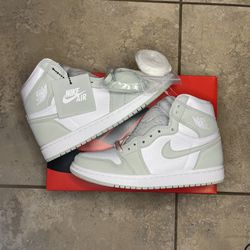 Jordan 1 Sea Foam Wmns Size 8