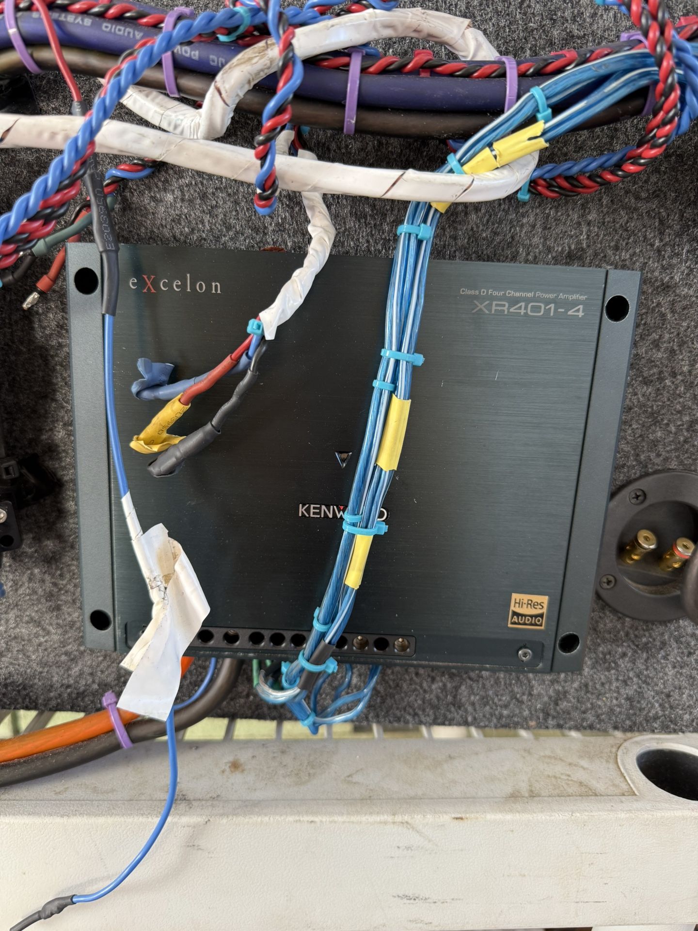 Kenwood 4 Channel Amplifier 