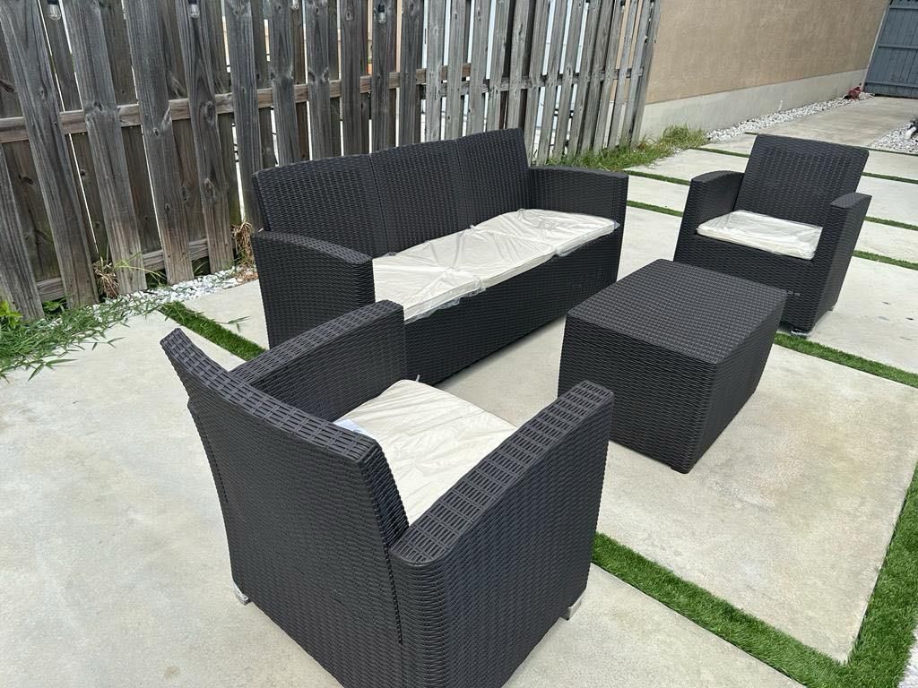 Outdoor Patio/pool Furniture