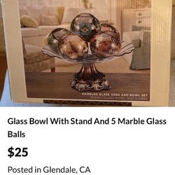 Glass Bowl With 5 Marble Glass Balls