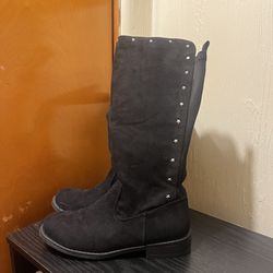 Black Boots With Stars