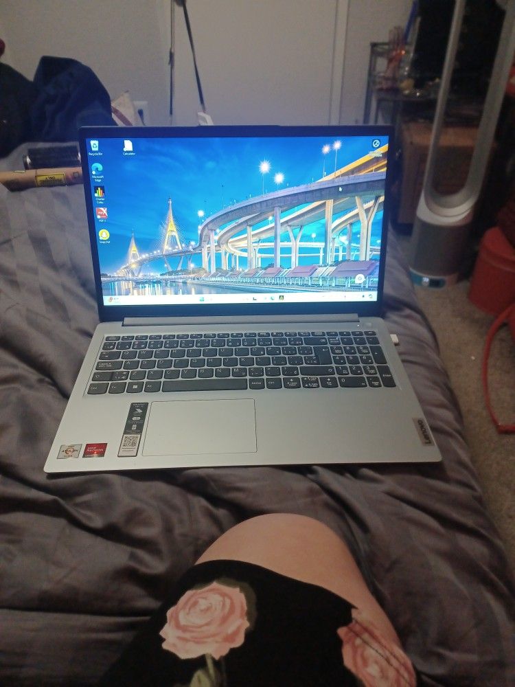 Lenovo IdeaPad Laptop