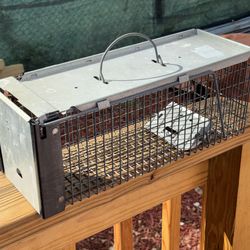 Havahart 0745 Single-Door Animal Trap for Squirrels, Rats, and Weasels, Extra Small
